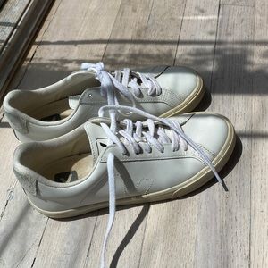 Veja women’s white on white size 7 sneakers. Like New